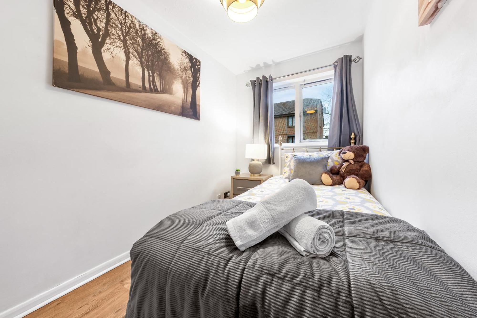 Quirky Canary 2Bed, Free Parking, Smart Tv & Games Londra Exterior foto