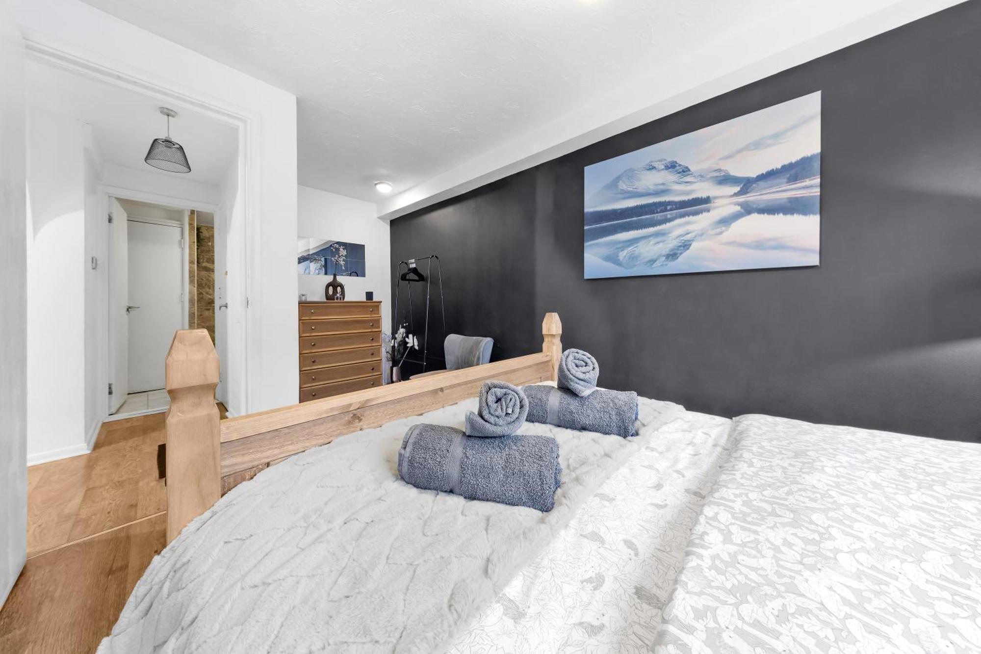 Quirky Canary 2Bed, Free Parking, Smart Tv & Games Londra Exterior foto
